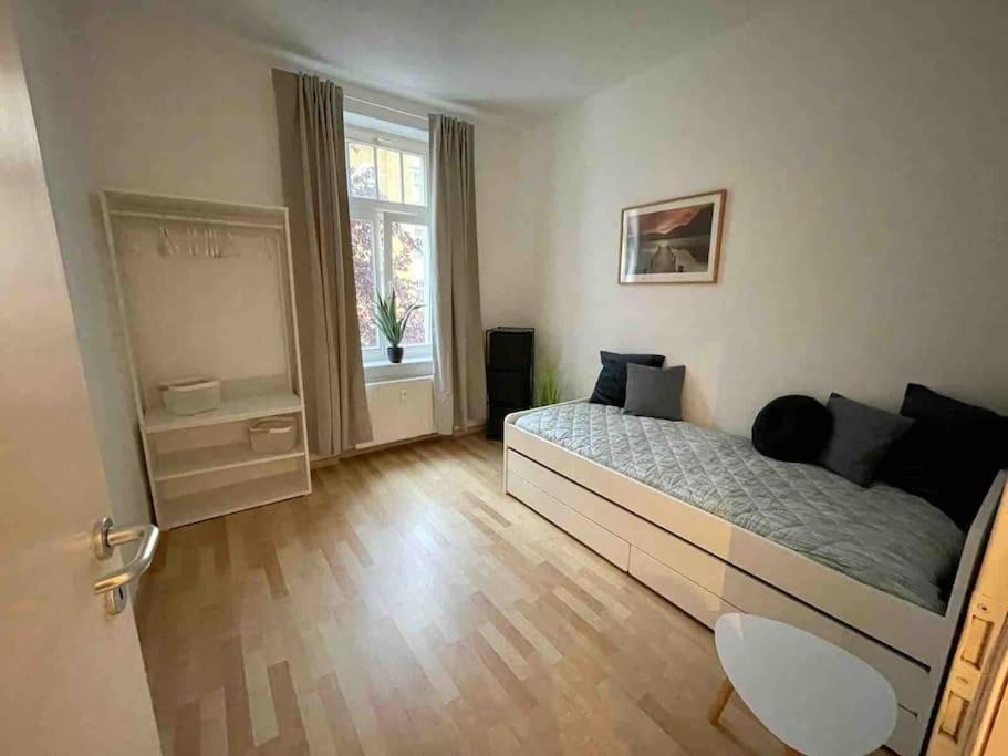 Ein Gemuetlicher Platz Im Gruenderzeitviertel 开姆尼茨 外观 照片